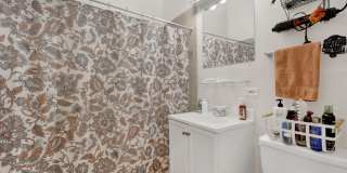2143 N WESTERN Avenue Gallery 11