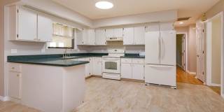 Spacious 4-Bedroom, 3-Bath Rental in Quiet DeBary Cul-de-Sac Gallery 11