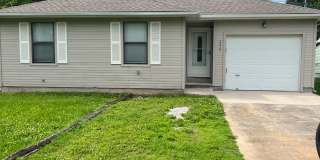 3 bedroom/1.5 bathrooms Gallery 1