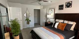 Icon at Norman Gallery 3