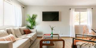 516 Indian Avenue Gallery 1