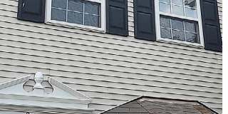 2110 YOUNG Street SE Gallery 1