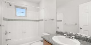 528 Lake Court Gallery 21