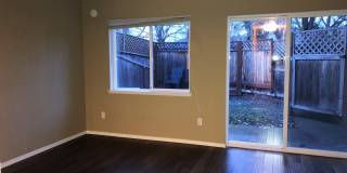 Two bedroom townhouse near Downtown!  Available Now Gallery 4