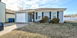 3 Bed, 2 Bath Home Near UCO and Hafer Park Gallery 4