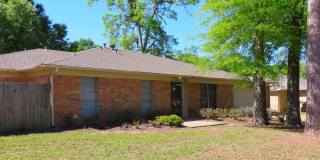 South Tyler! 3 Bedroom, 2 Bath Duplex w/Garage Gallery 4