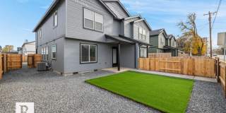 Beautiful New 3 Bedroom Townhome Gallery 18