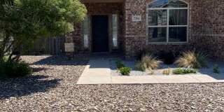 Beautiful Home with a Den Gallery 1