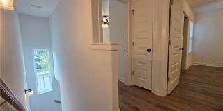 987 N Crater Avenue Gallery 13