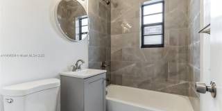 1071 NW 34th St Gallery 1