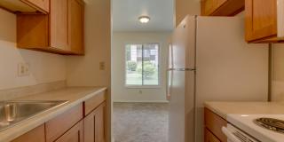Roomy Remodeled  Kirkland Condo Gallery 11