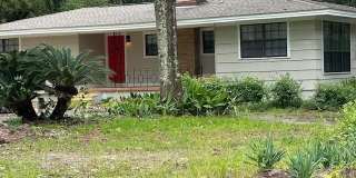 1133 W Cherokee Glen Gallery 1