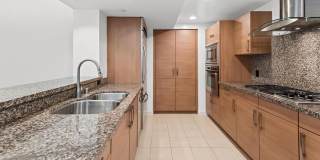 13650 MARINA POINTE Dr Gallery 3
