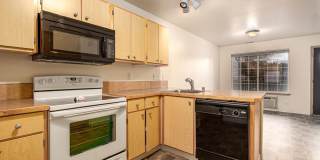 Pebble Creek Village Apartments Gallery 16