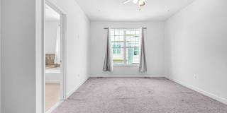 7308 WOOD POND Circle Gallery 13