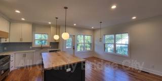 3 Martin Row Gallery 6