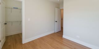 2020-36 W Montrose & 4405-09 N Seeley Gallery 26