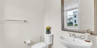 23575 HOPEWELL MANOR Terrace Gallery 14