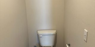 Don't Miss Out! — Beautiful 3-Bed, 2-Bath Home in Yukon Gallery 10