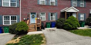 3 Bedroom 2 Bath Townhouse Gallery 1
