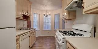 Spanish Fort Duplex Side B 2/1 with Bonus Room Gallery 9