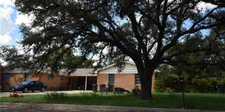 Hillyer Street - 1002 Gallery 2