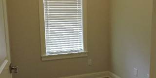 6 YR old Modern Farmhouse designed 3BR/2BA Plus Office Gallery 12