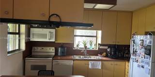 1411 SW 24th Ct Gallery 4