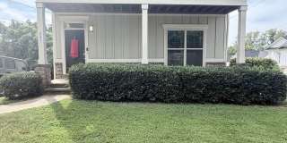 Spacious 5BR/5BA Athens Home with LVP Flooring & Stainless Steel Appliances Gallery 1