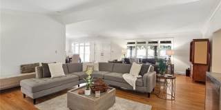 1930 Wildwood Place NE Gallery 3