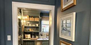 736 Hinman Avenue Gallery 7