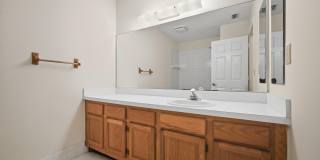 440 Ashwood Place Gallery 16