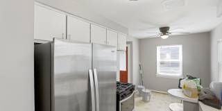 Charming 3-Bed, 1-Bath Home with Basement – Great Columbus Location! Gallery 17