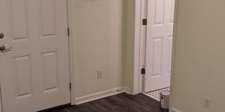 Rare.....One Bedroom One Bathroom Unit Available In Midtown! Gallery 6