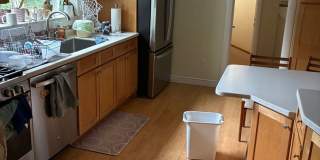Huge 4 bed single family house in Newton for rent!! Gallery 1