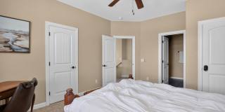 Gorgeous townhome near NAU Gallery 20