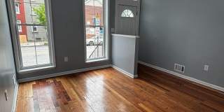 922 W LOMBARD Street Gallery 1