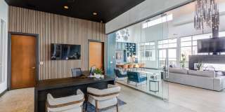 Arista Uptown Gallery 12
