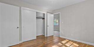 Brick Ranch Primary No Carpet Gallery 14