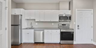 170 West Washington Gallery 7