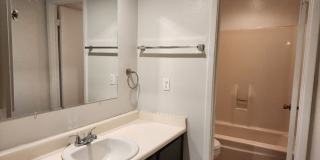 2 bedroom 2 bath home in Villa De Paz golf community Gallery 4