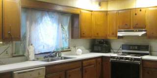 811 Cedar Avenue Gallery 7