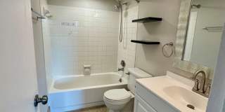 Spacious 2 Bedroom, 2 Bathroom Condominium with City Views Gallery 13