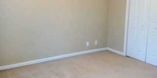 Spacious 3 Bed Townhome!!! Gallery 6