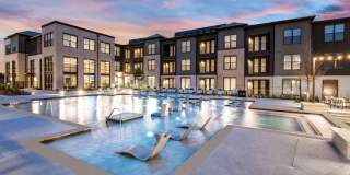 Vero McKinney Gallery 11