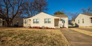 Beautiful Brookside duplex unit - NO PETS Gallery 9