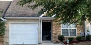 Townhome just minutes to Gate 2. Gallery 11