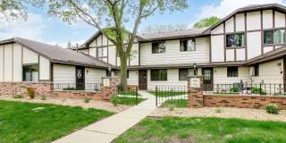 2 Bed | 1.5 Bath | Townhome in Eden Prairie | 2 Garages Spaces Included Gallery 1