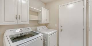 3 Bedroom With Newly Remodeled Kitchen And Bathrooms! Gallery 19