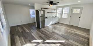 North AVL - Renovated 1920's Home with Separate 1/1 Apartment! Gallery 75